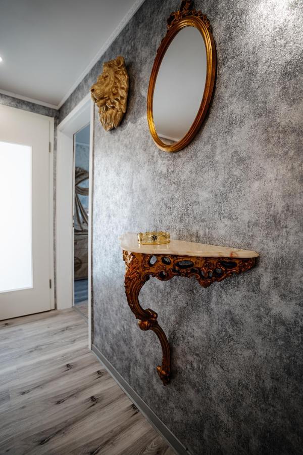 Timeout Royal Apartment Ellar Екстериор снимка