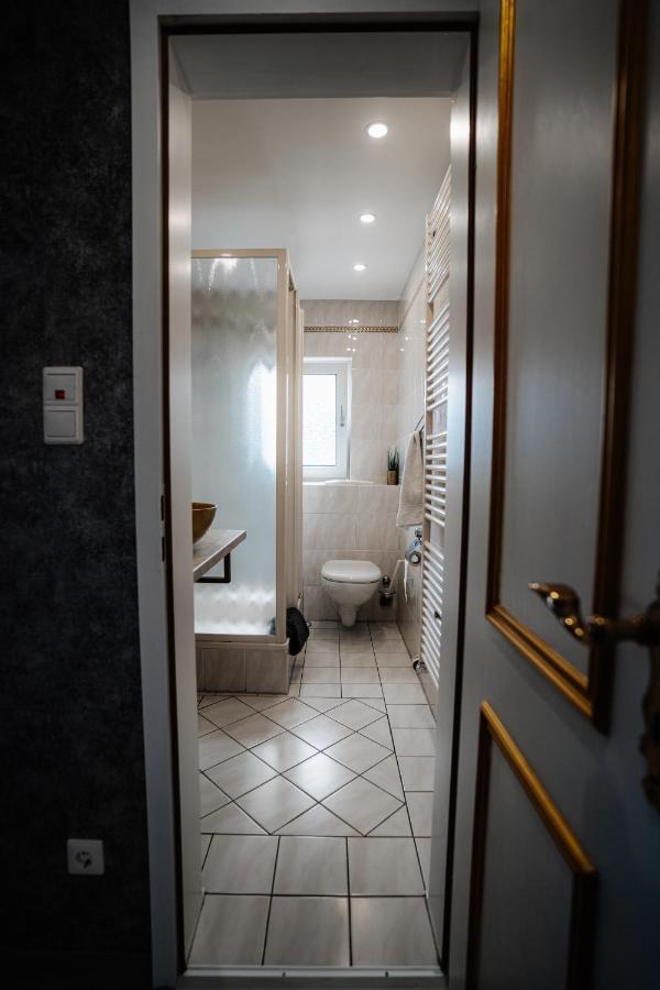 Timeout Royal Apartment Ellar Екстериор снимка