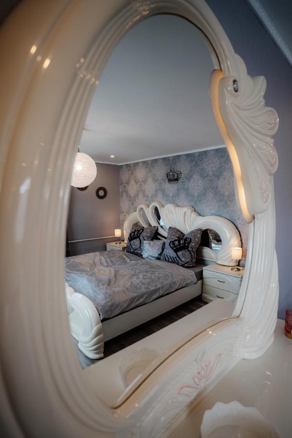 Timeout Royal Apartment Ellar Екстериор снимка