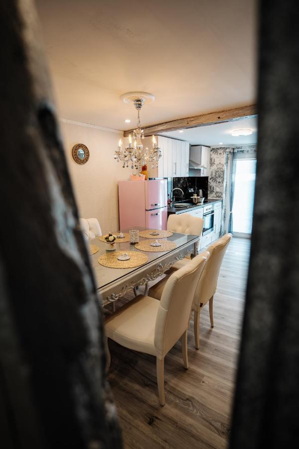 Timeout Royal Apartment Ellar Екстериор снимка